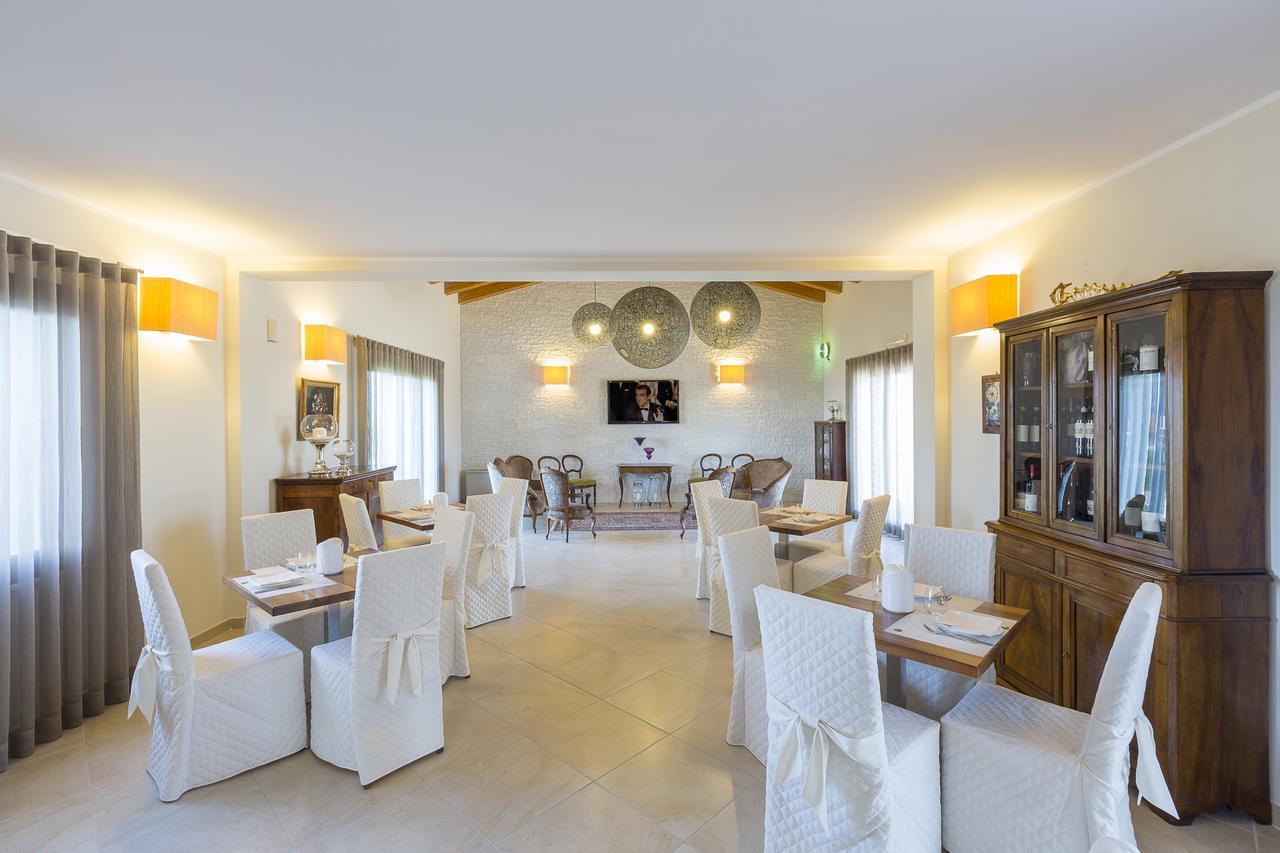 Casale Santa Maria Country House 모스치아노 산탄젤로 외부 사진